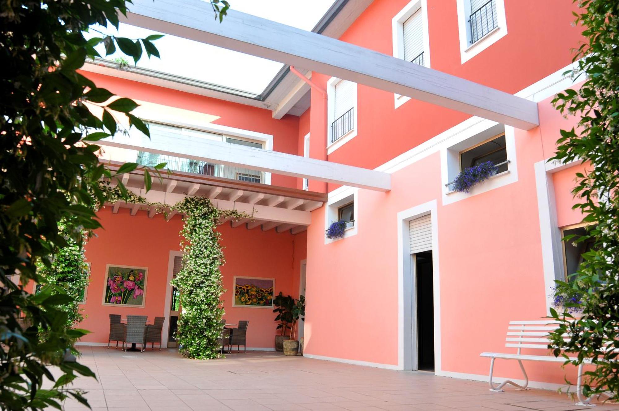 Stella - Casa Per Ferie Hotel เบลลาเรีย-อีเจอา มารีนา ภายนอก รูปภาพ